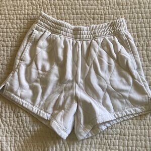 NWOT Abercrombie Soft AF quilted shorts
